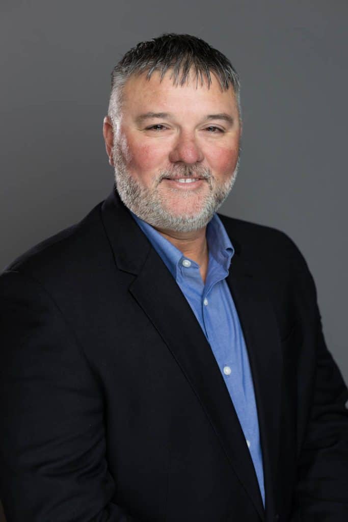 Head shot of Rober Bearden.